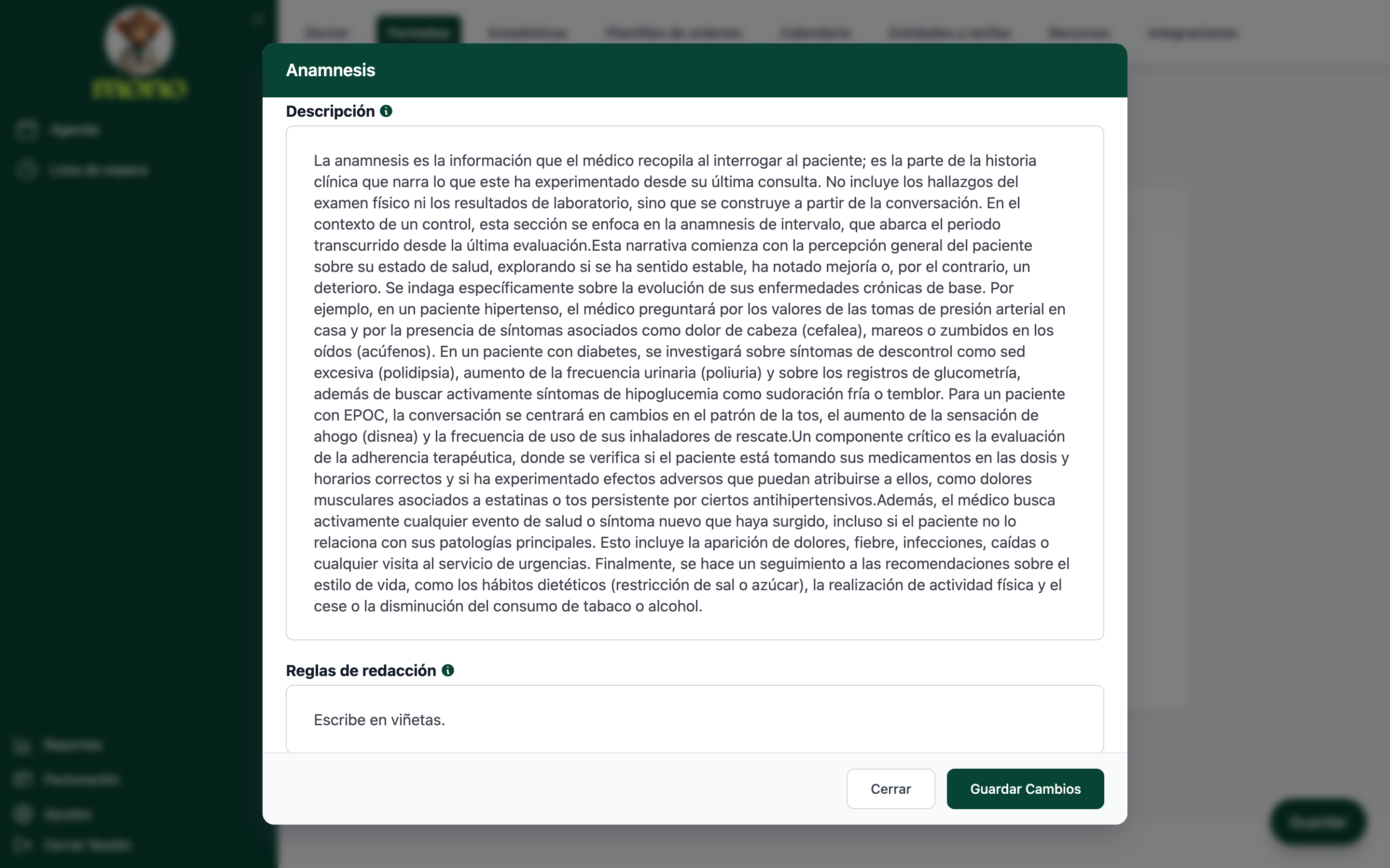 Ventana de edición de una predicción: nombre arriba (Anamnesis), sección "Descripción" con las instrucciones para la IA, sección "Reglas de redacción" más corta, y abajo los botones Cerrar y Guardar Cambios.