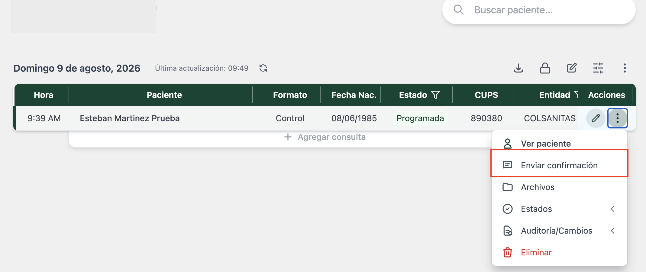 Menú de acciones de una cita abierto, con la opción Enviar confirmación resaltada.