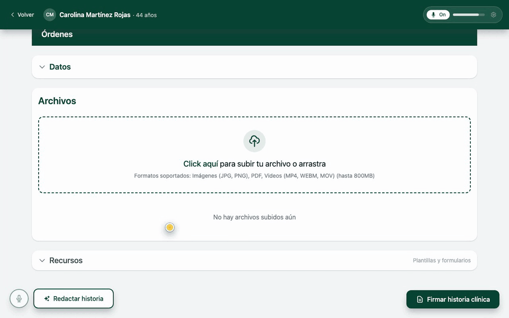 Recorrido completo: se sube Resultados-laboratorio.pdf a la tarjeta Archivos, el archivo aparece en la lista con el ícono de chispas prendido, y luego se hace clic en Redactar historia