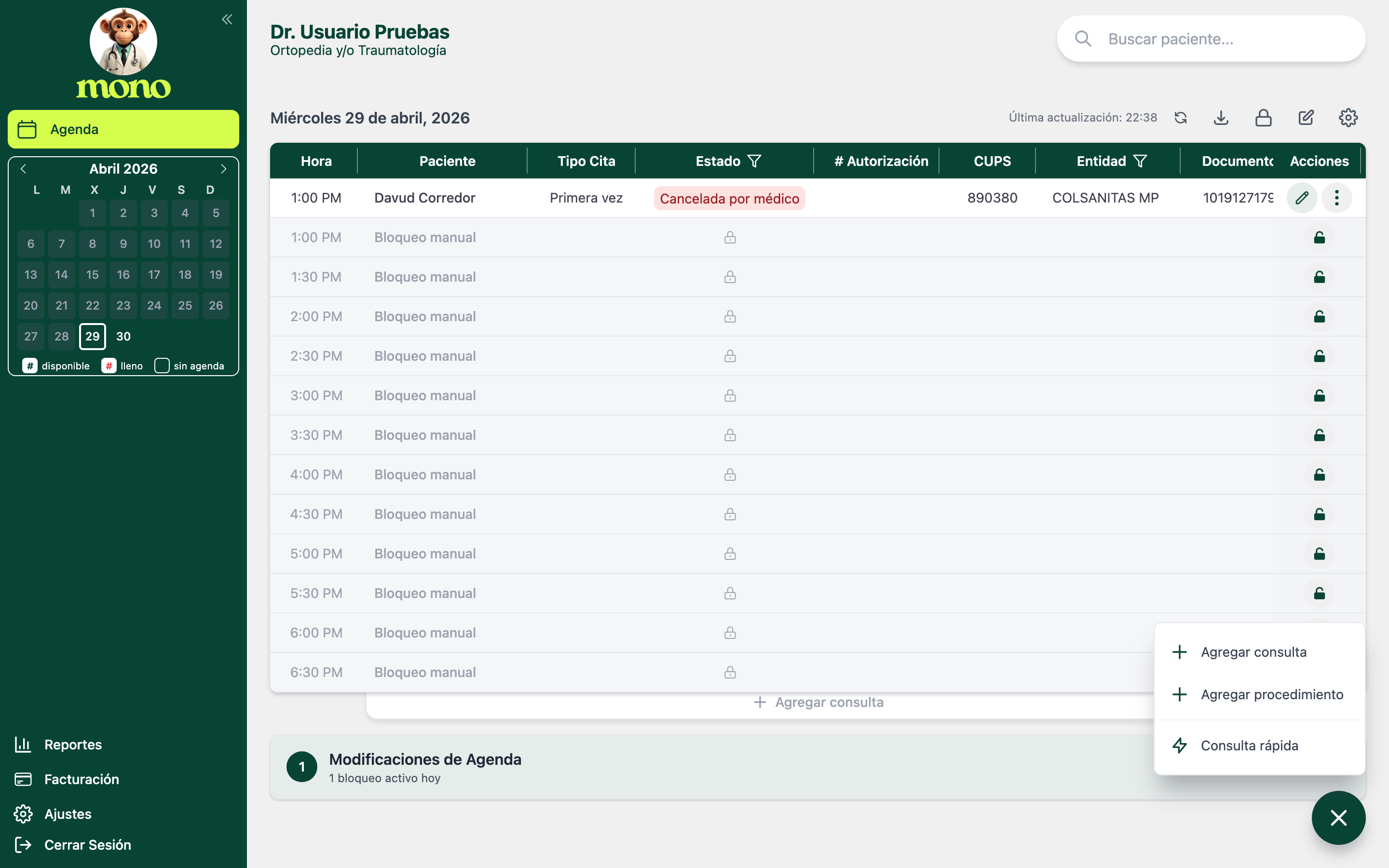 Menú flotante abierto con las opciones Agregar consulta, Agregar procedimiento y Consulta rápida